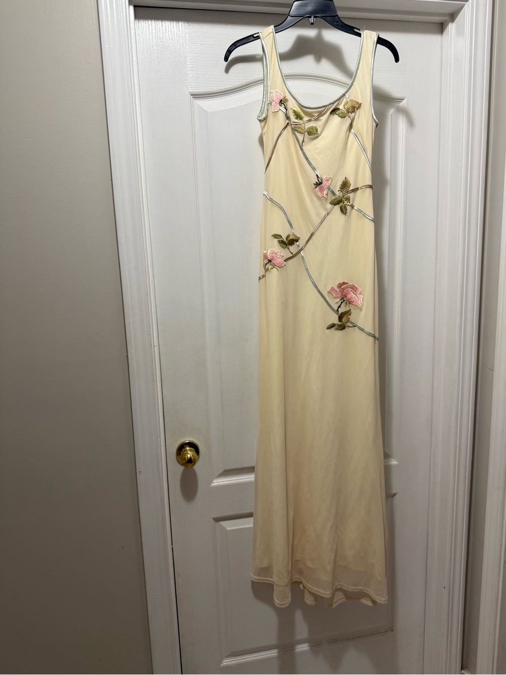 Tadashi Cream Maxi Dress Pink Rose Embroidered Sleeveless Women’s